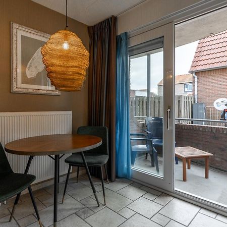 Hotel Tesselhof De Koog  Esterno foto
