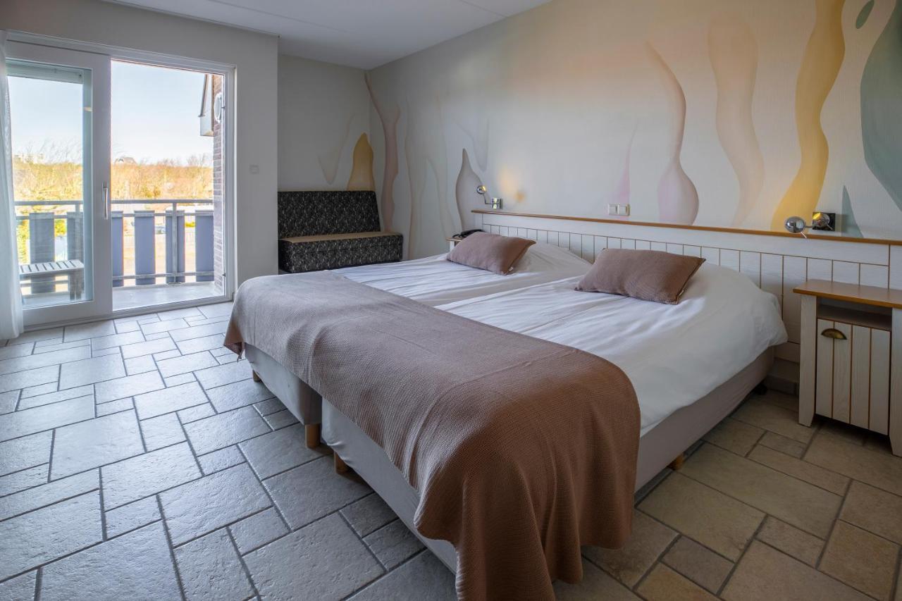 Hotel Tesselhof De Koog  Esterno foto