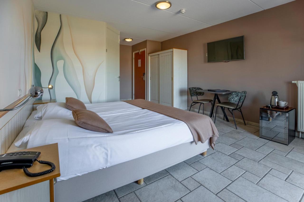Hotel Tesselhof De Koog  Esterno foto