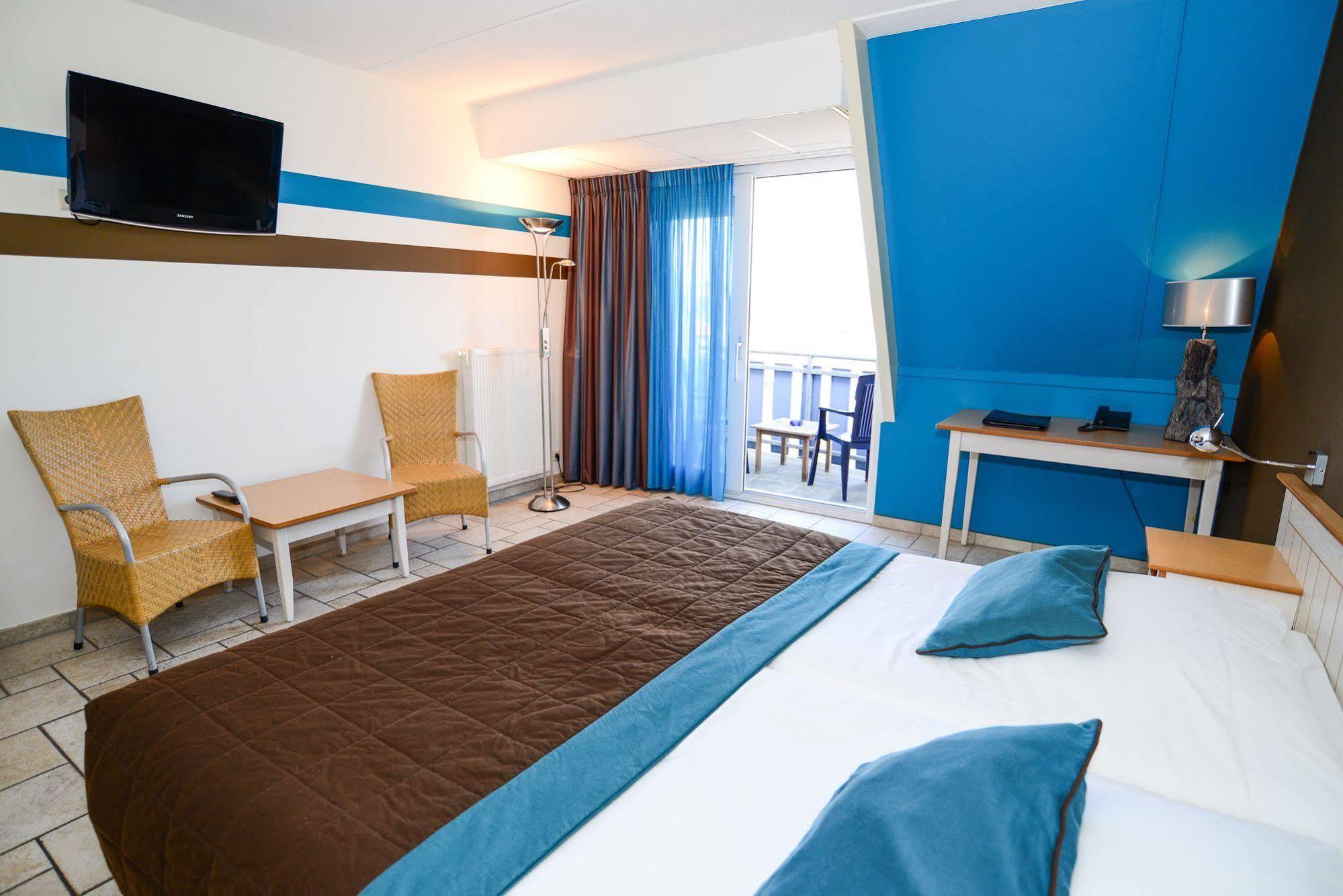 Hotel Tesselhof De Koog  Esterno foto